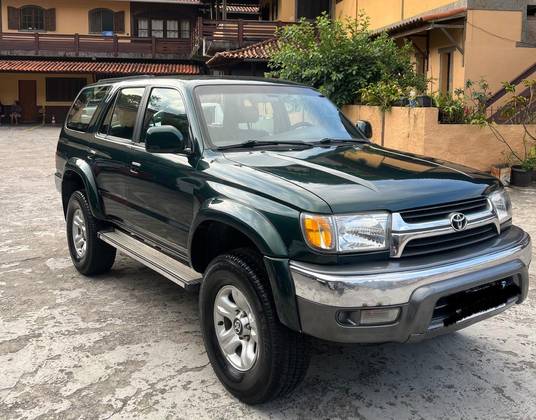 TOYOTA HILUX SW4 3.0 4X4 8V TURBO DIESEL 4P MANUAL